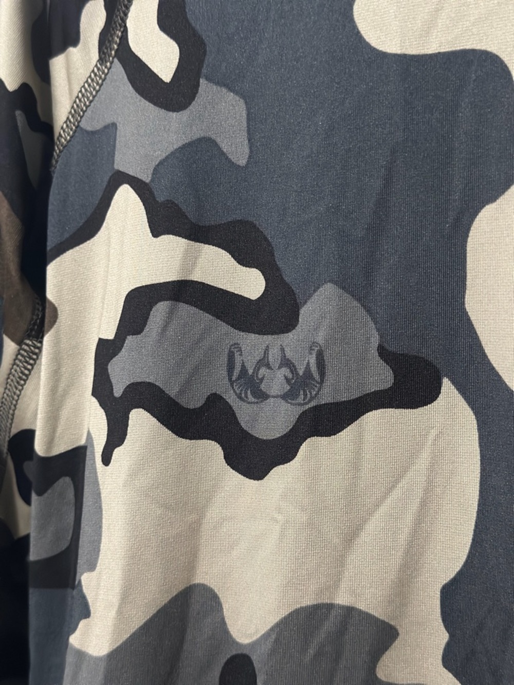 KUIU Gila Camo Performance Top Women’s Size Small Green & Black - Picture 9 of 15